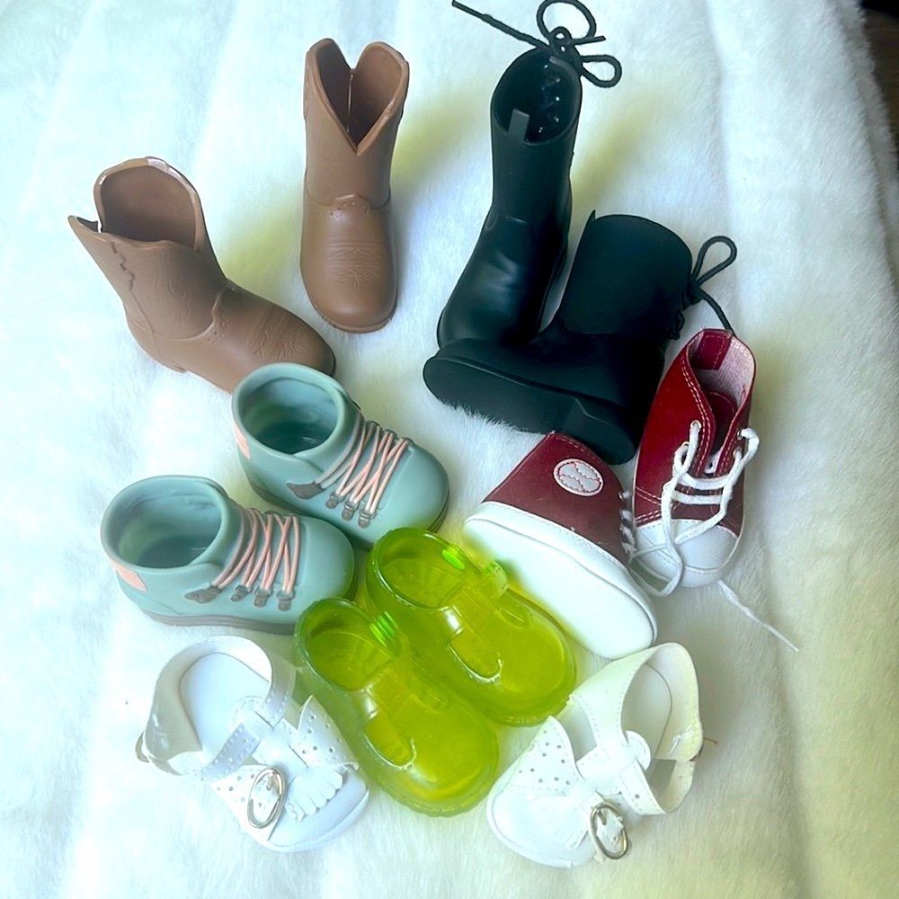 Battat boots/shoes plus other brands/unbranded that fit American Girl Dolls